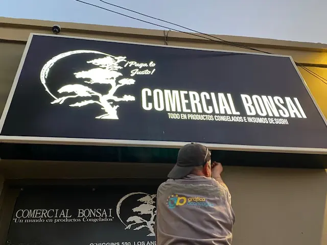 Letrero Comercial Bonsai